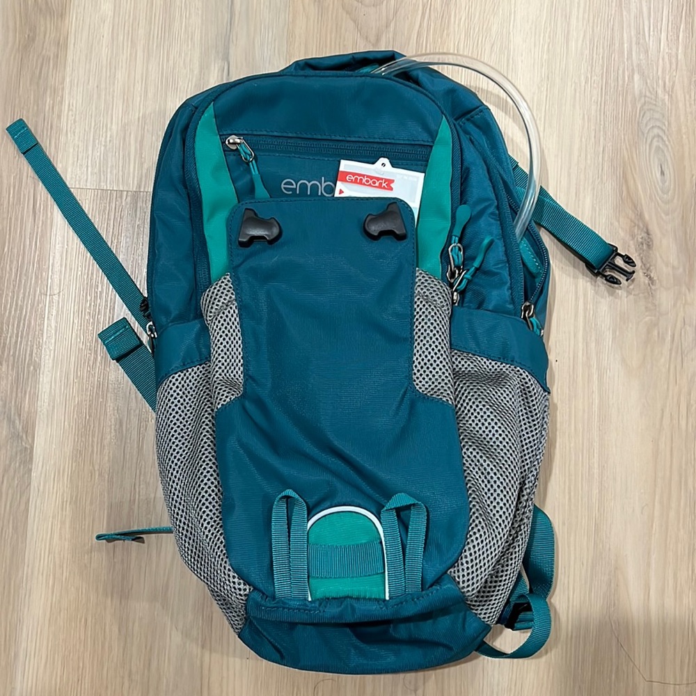 Embark hydration backpack 14L
